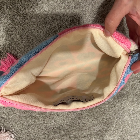 Le Pom Pom PINK & BLUE HEARTS CLUTCH - Picture 5 of 7